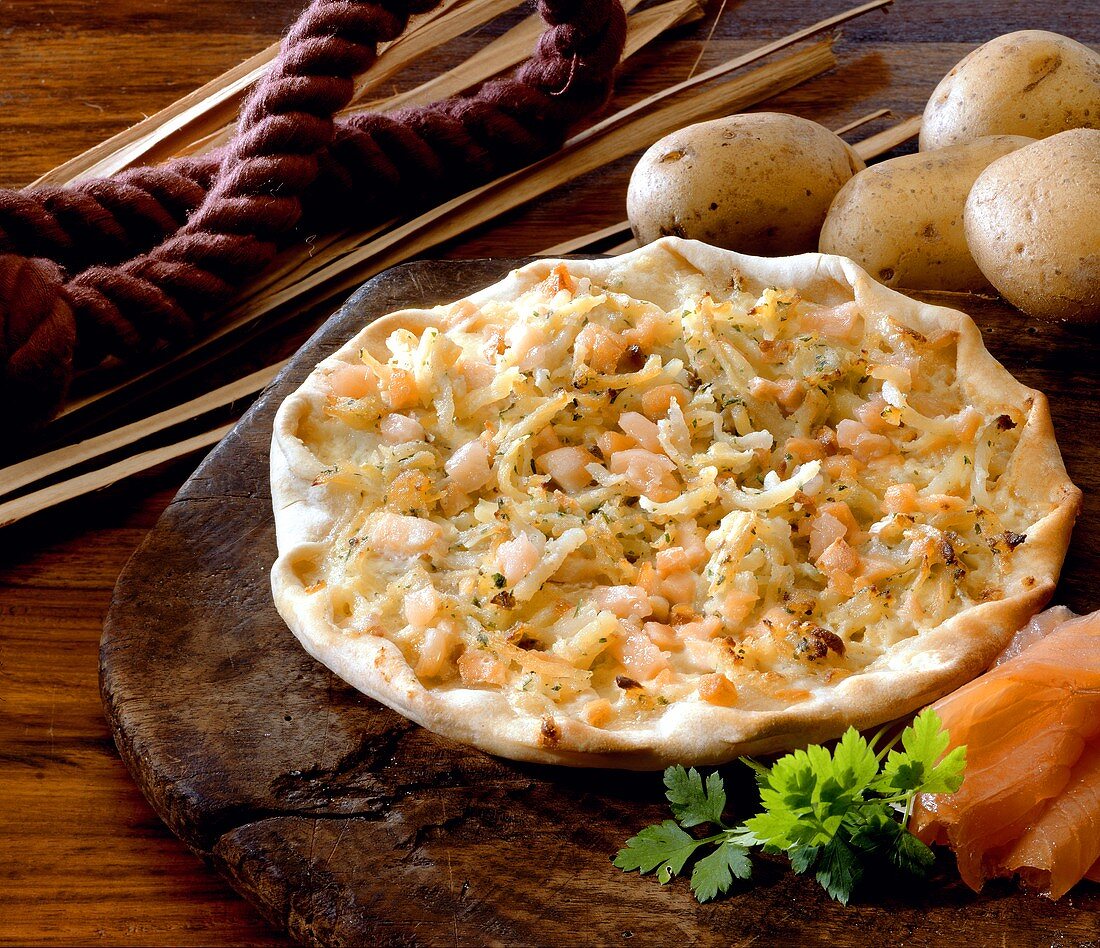 Tarte flambée with potatoes and salmon