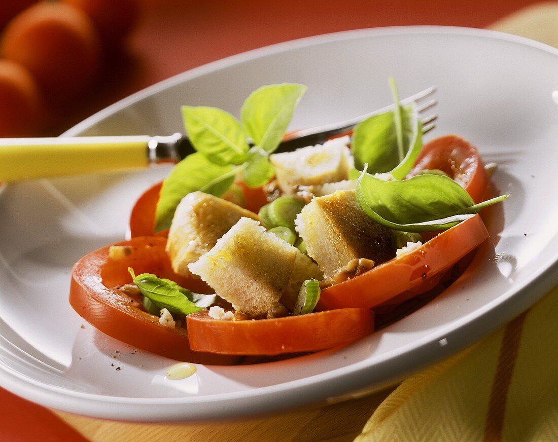 Panzanella (bread salad with tomatoes and basil, Italy)