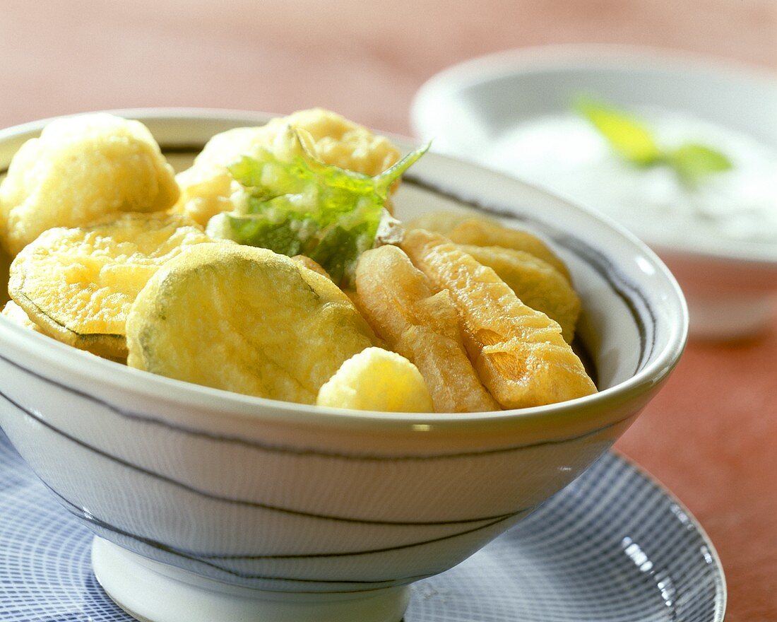 Deep-fried vegetables with mint sauce