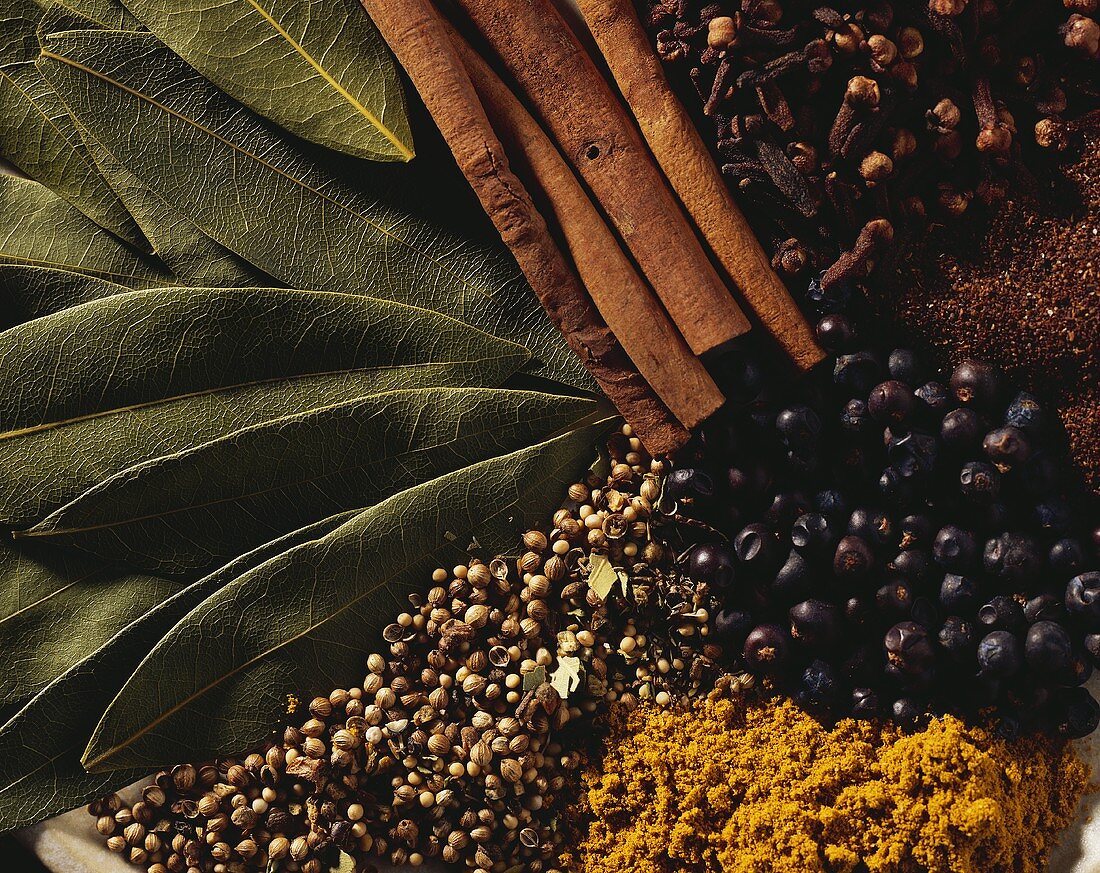 Spices (curry powder, bay leaves, cinnamon, juniper etc.)