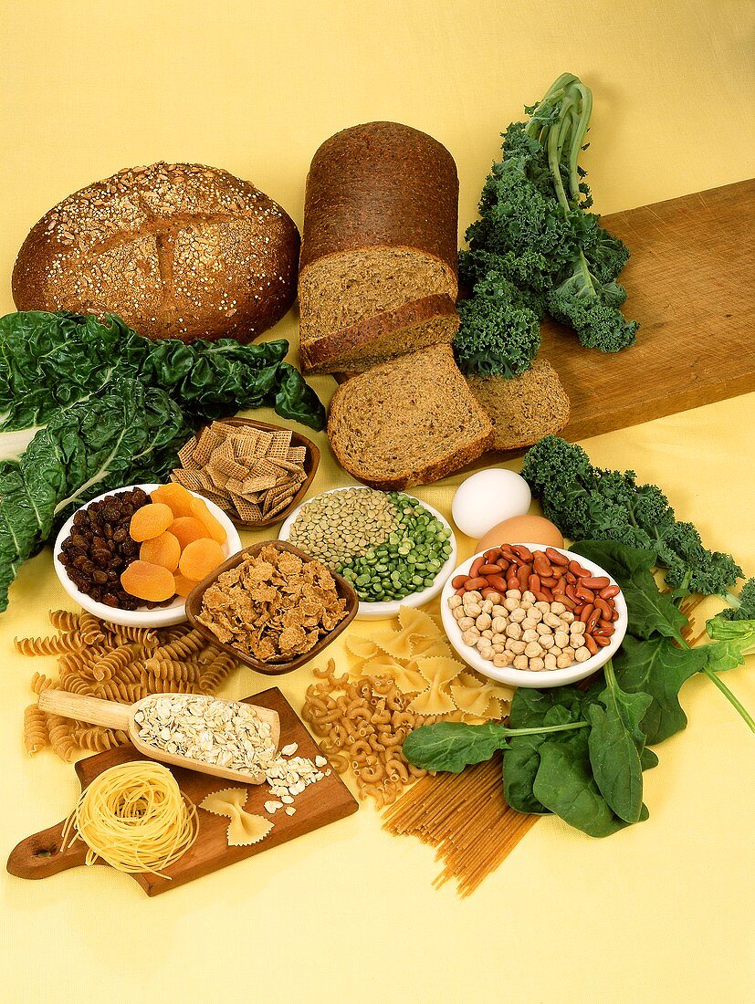 Foods rich in iron: bread, brassicas, pasta, pulses