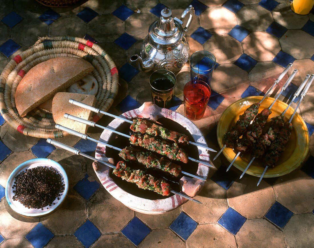 Moroccan meat kebabs with bread