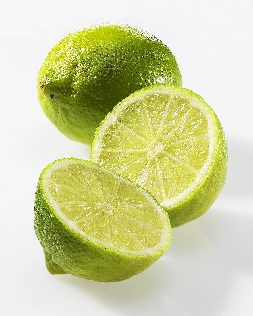 Whole lime and two lime halves