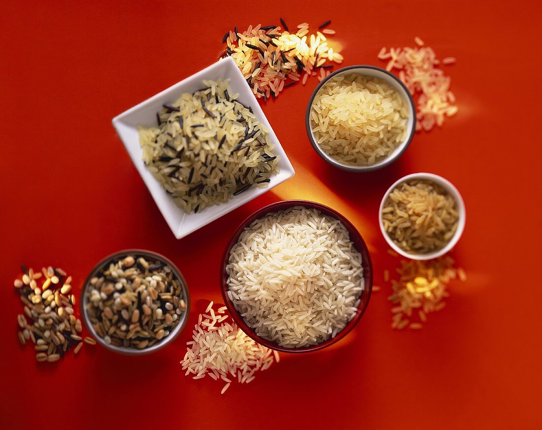 Five types of rice in bowls