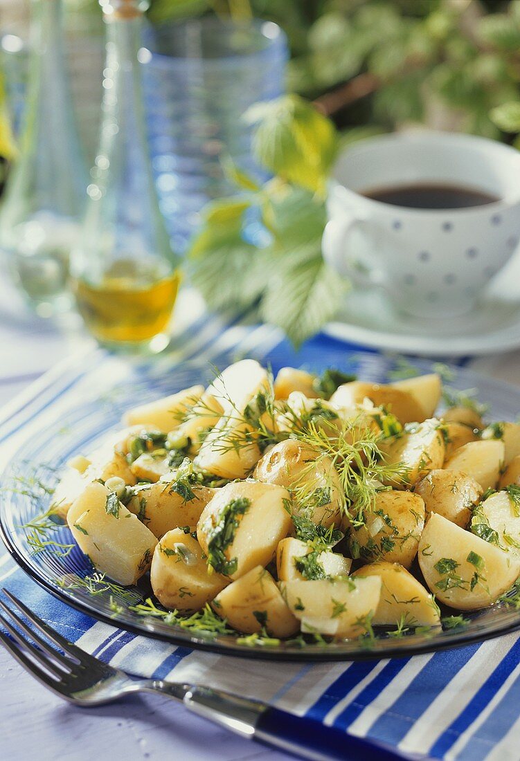 Kartoffelsalat mit Kräutern