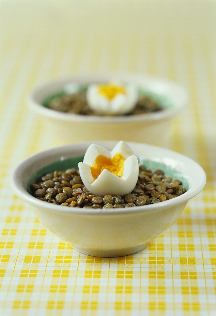 Lentils with hard-boiled egg