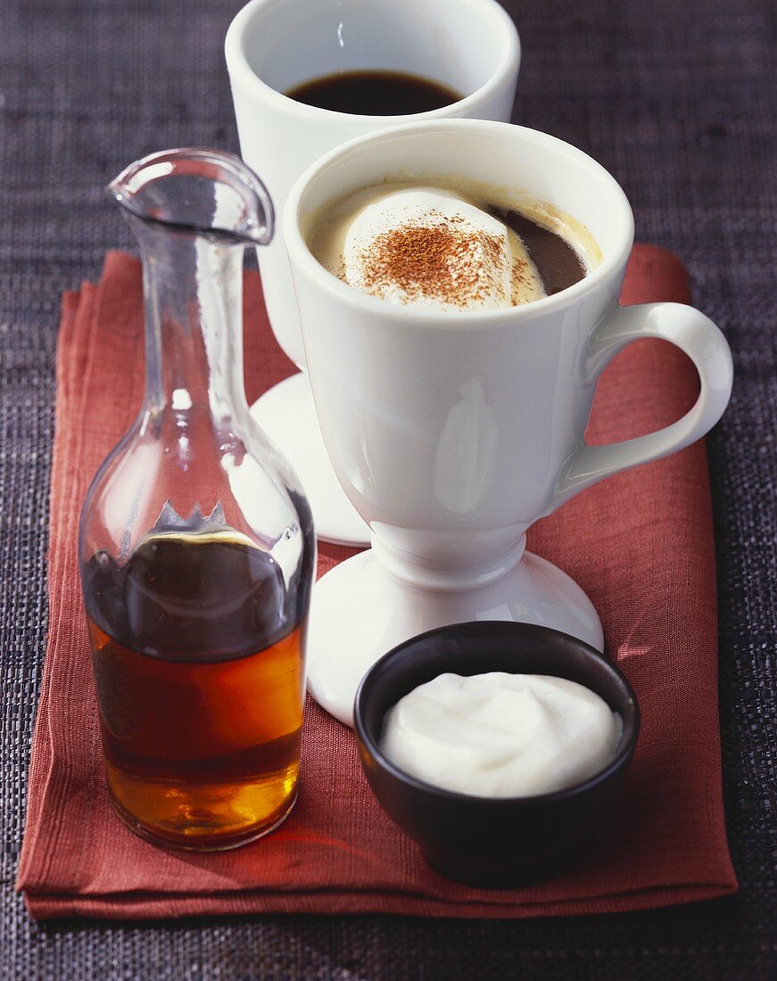 Rüdesheimer coffee with alcohol and cream