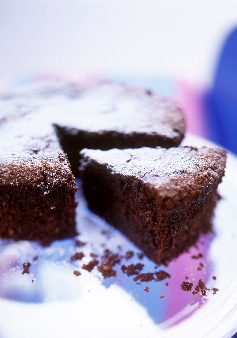 Schoko-Espresso-Kuchen mit Puderzucker