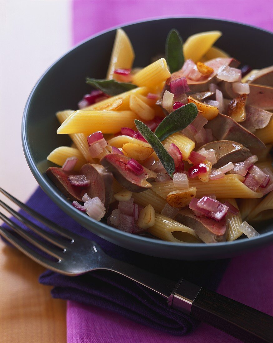 Penne with turkey liver, red onions and sage