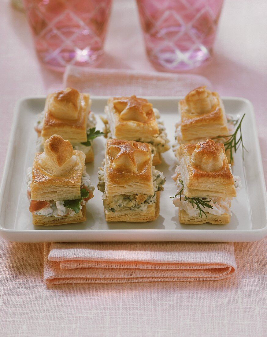 Blätterteigpastetchen mit drei Füllungen