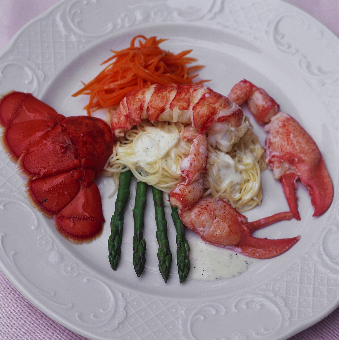Lobster with vanilla butter, spaghetti and green asparagus