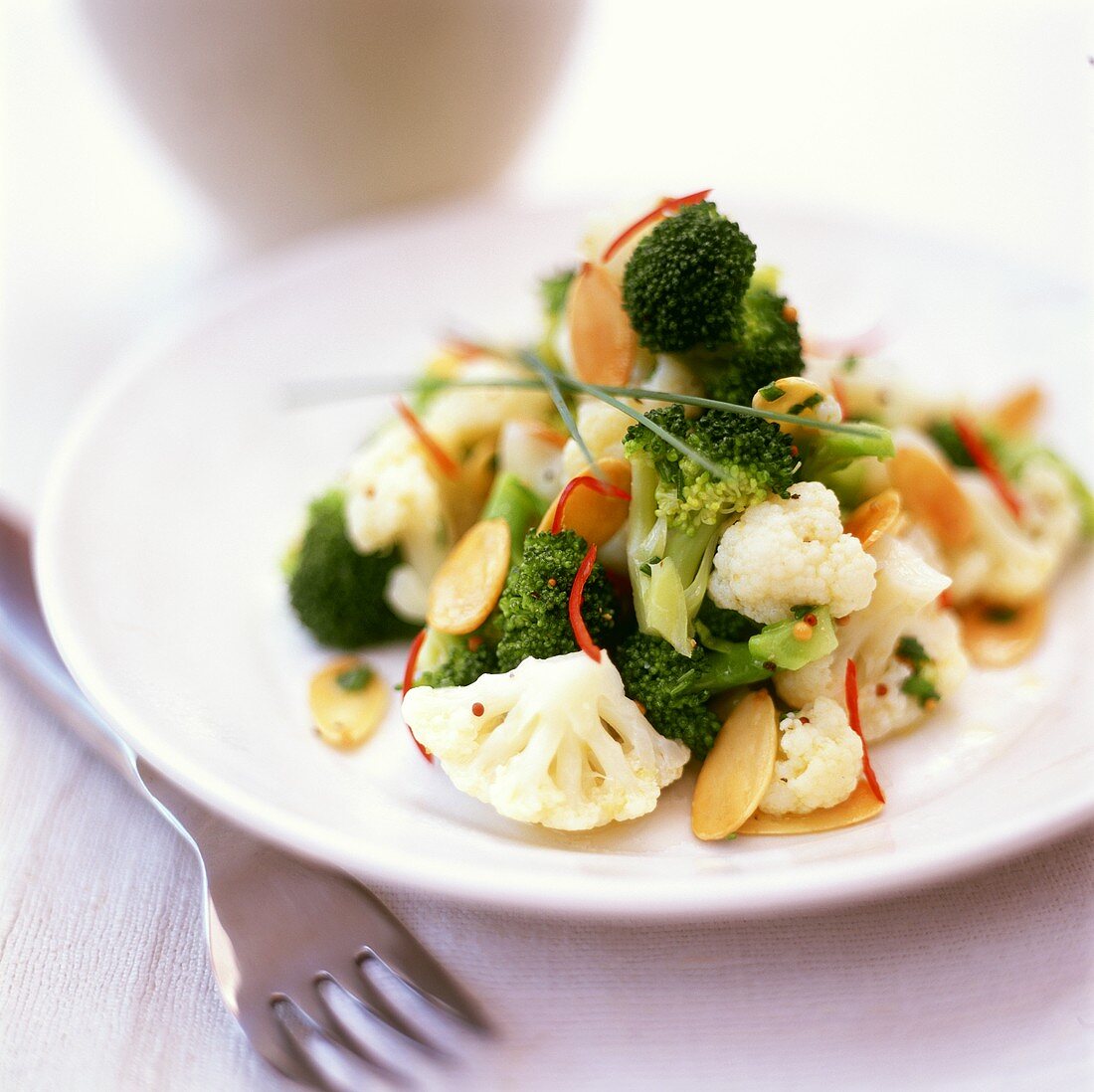 Steamed vegetables with almonds