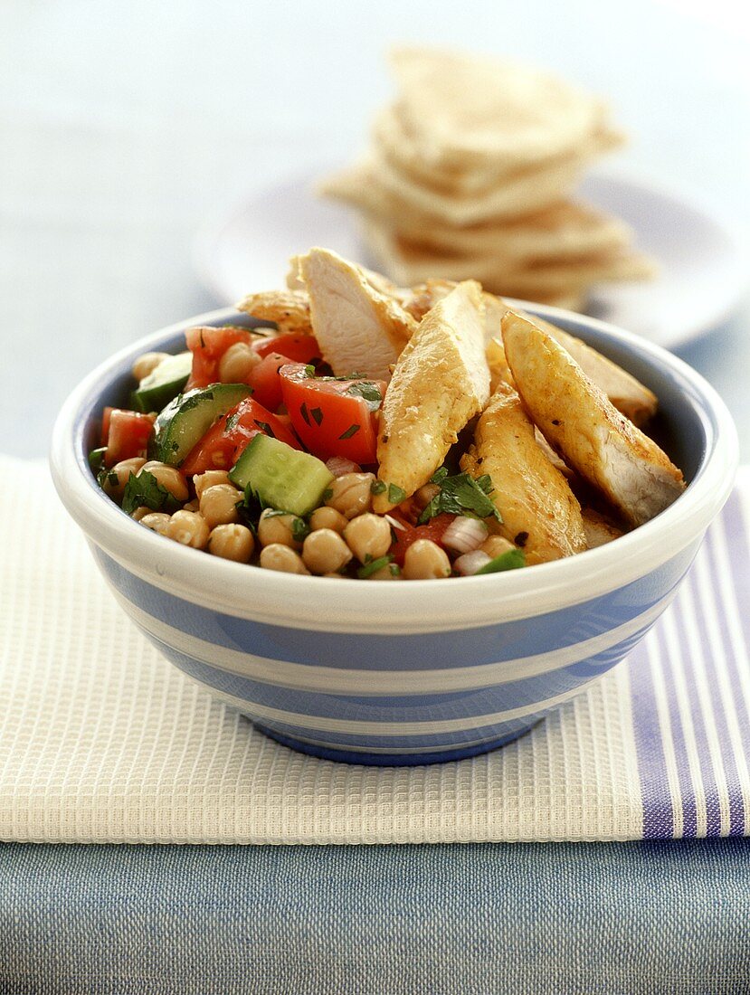 Chick-pea salad with chicken breast