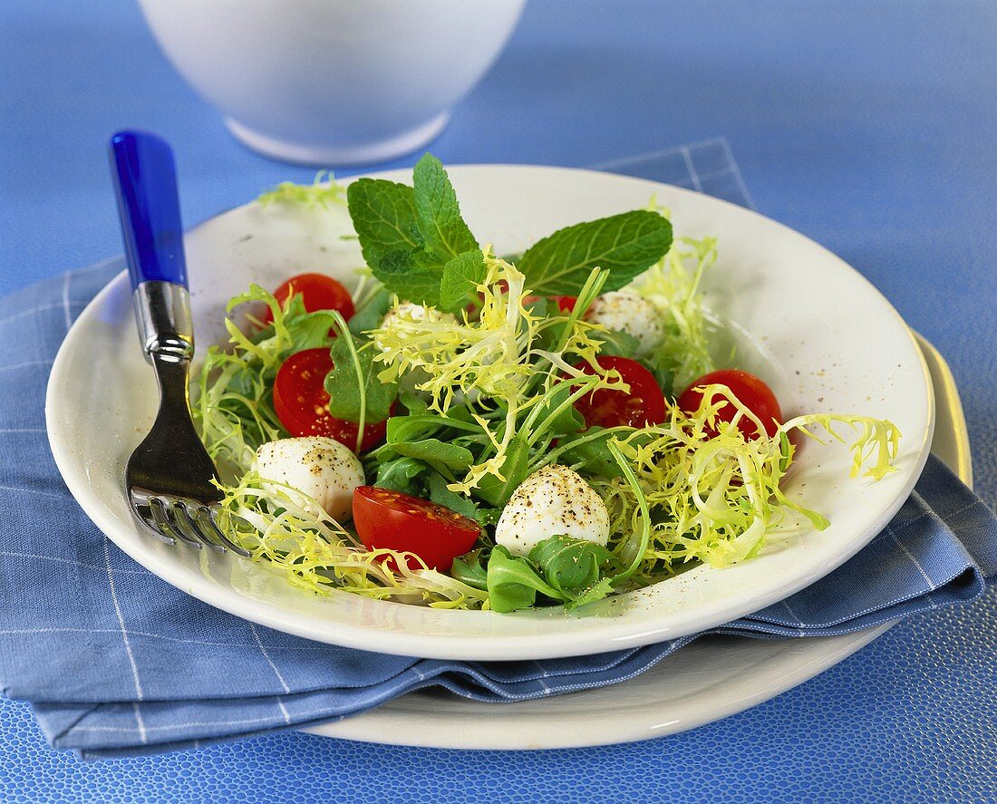 Insalat con le mozzarelline (Salat mit Mozzarella)