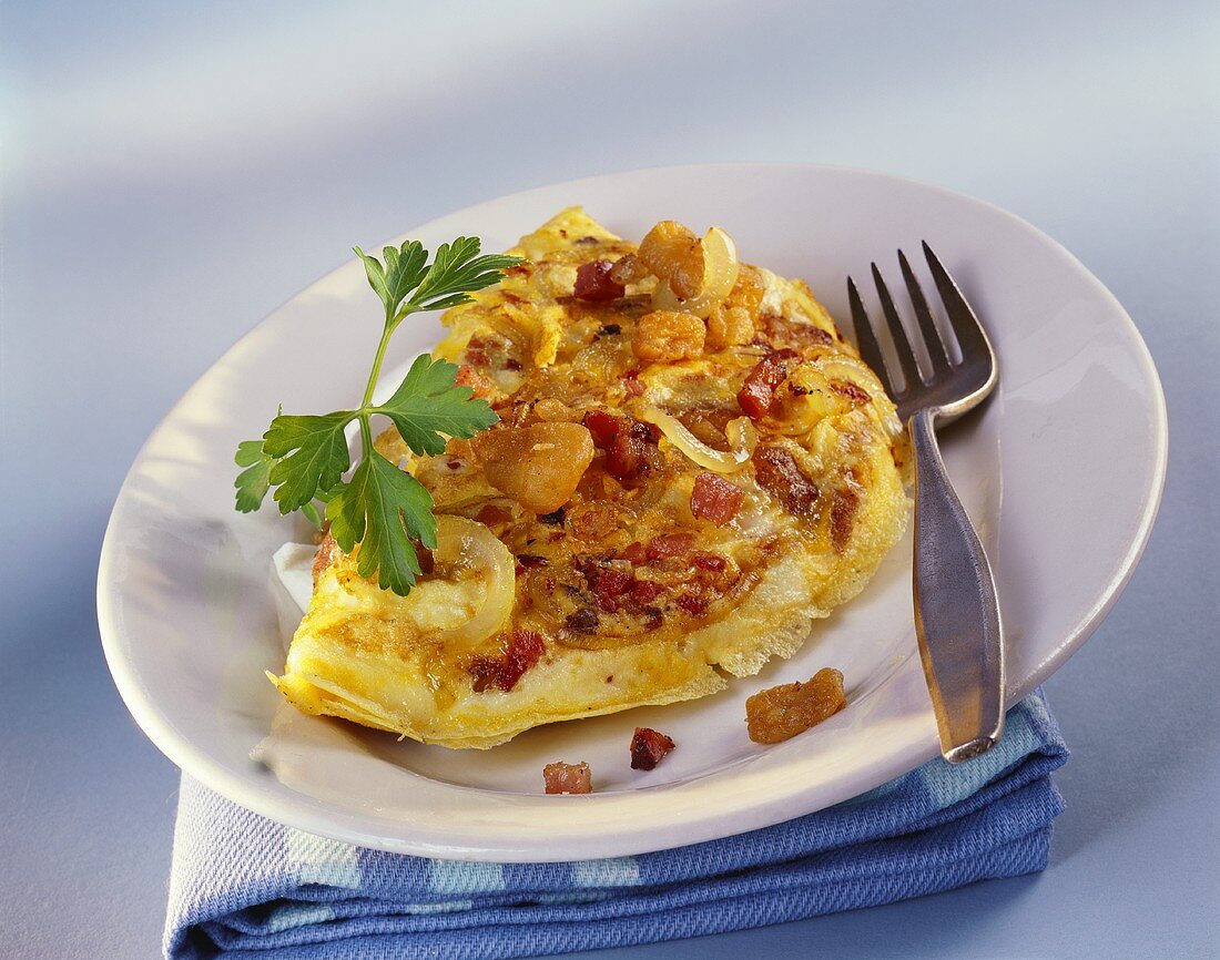 Omelette with bacon and lardons
