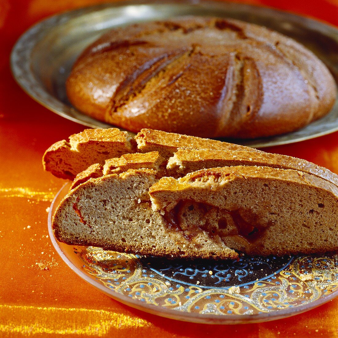Mouna (sweet Jewish yeasted bread)