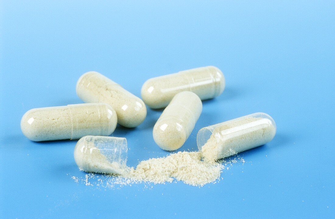 L-carnithin capsules or vitamin capsules