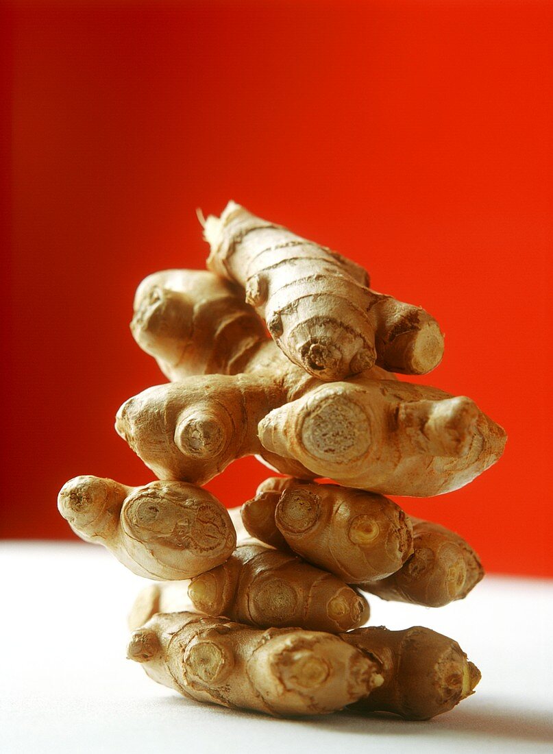 Ginger roots, in a pile
