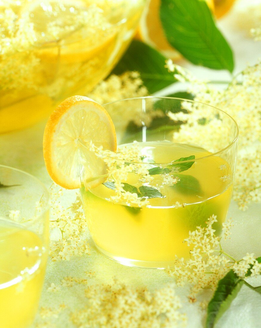 Elderflower punch with lemon balm