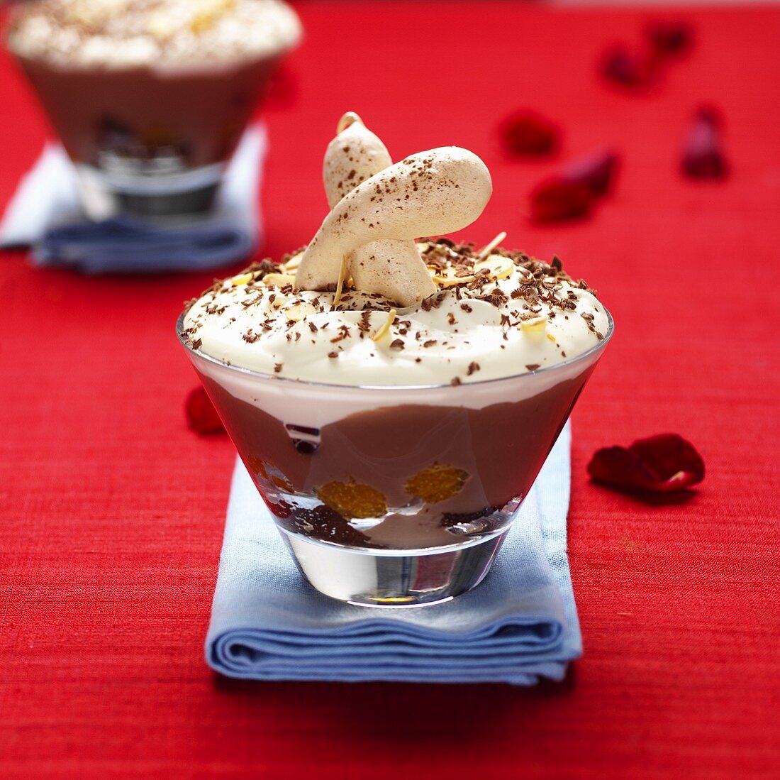 Chocolate mousse with cream