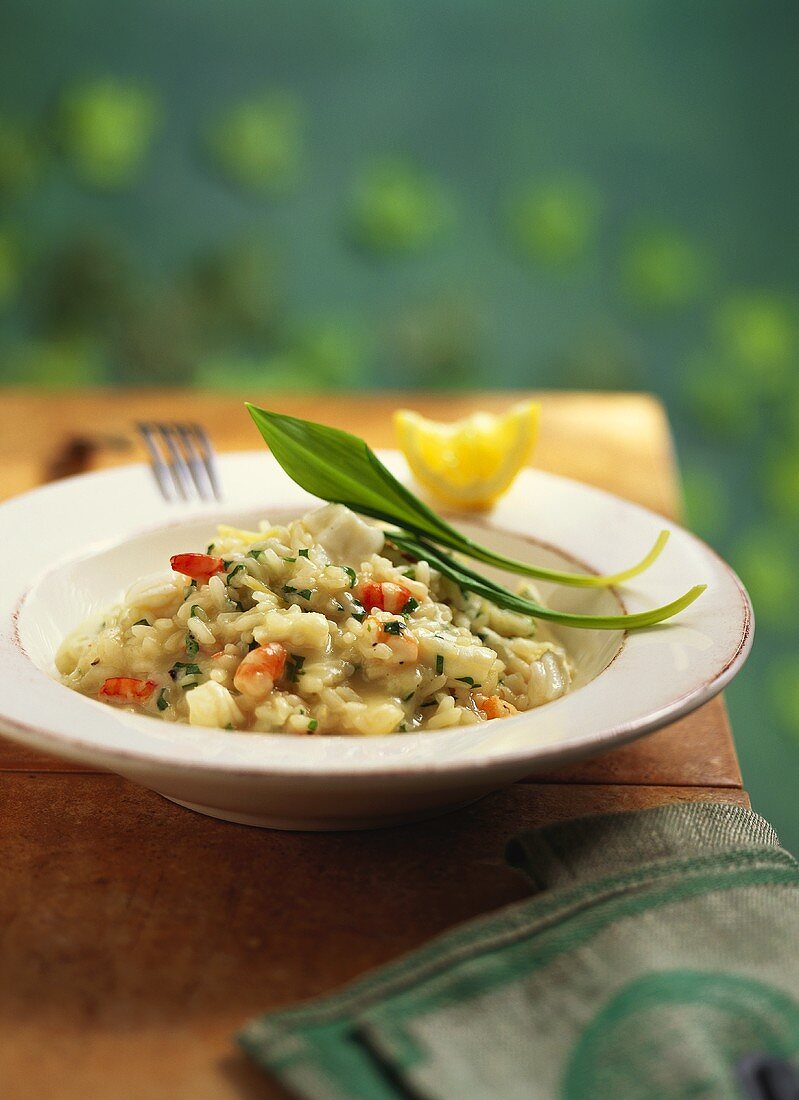 Lemon risotto with seafood
