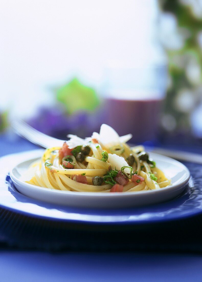 Linguine with tomatoes, capers and herbs