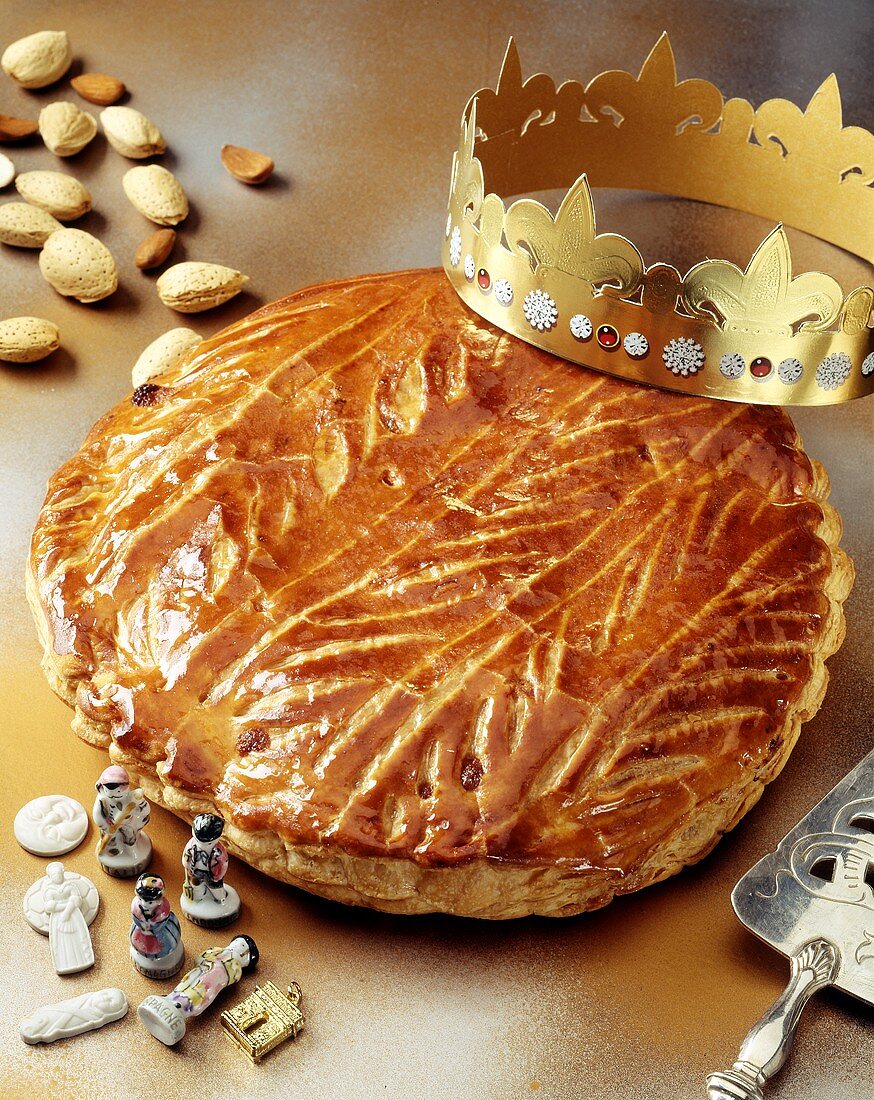 Puff pastry pie for Twelfth Night (Galette des Rois)