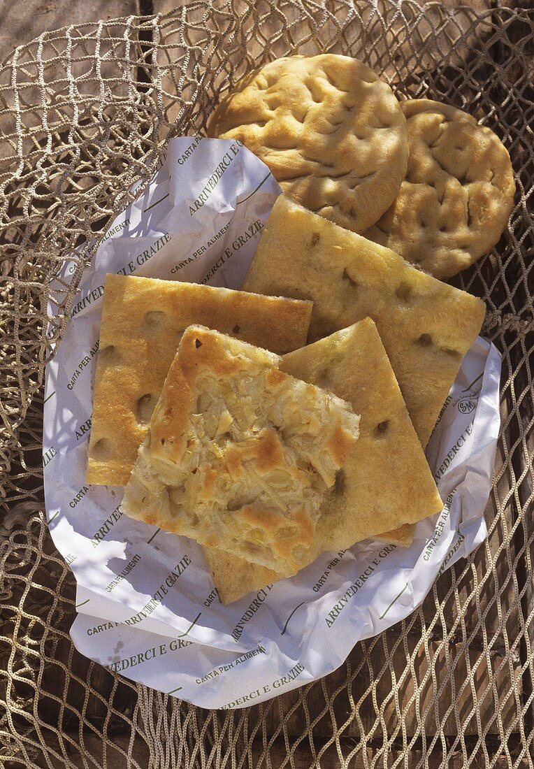 Italian flat bread (focaccia)