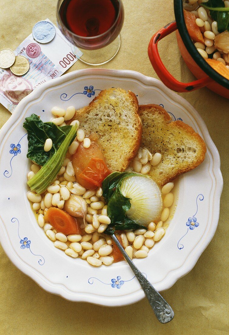 Zuppa di fagioli (Bean soup with bread, Italy)