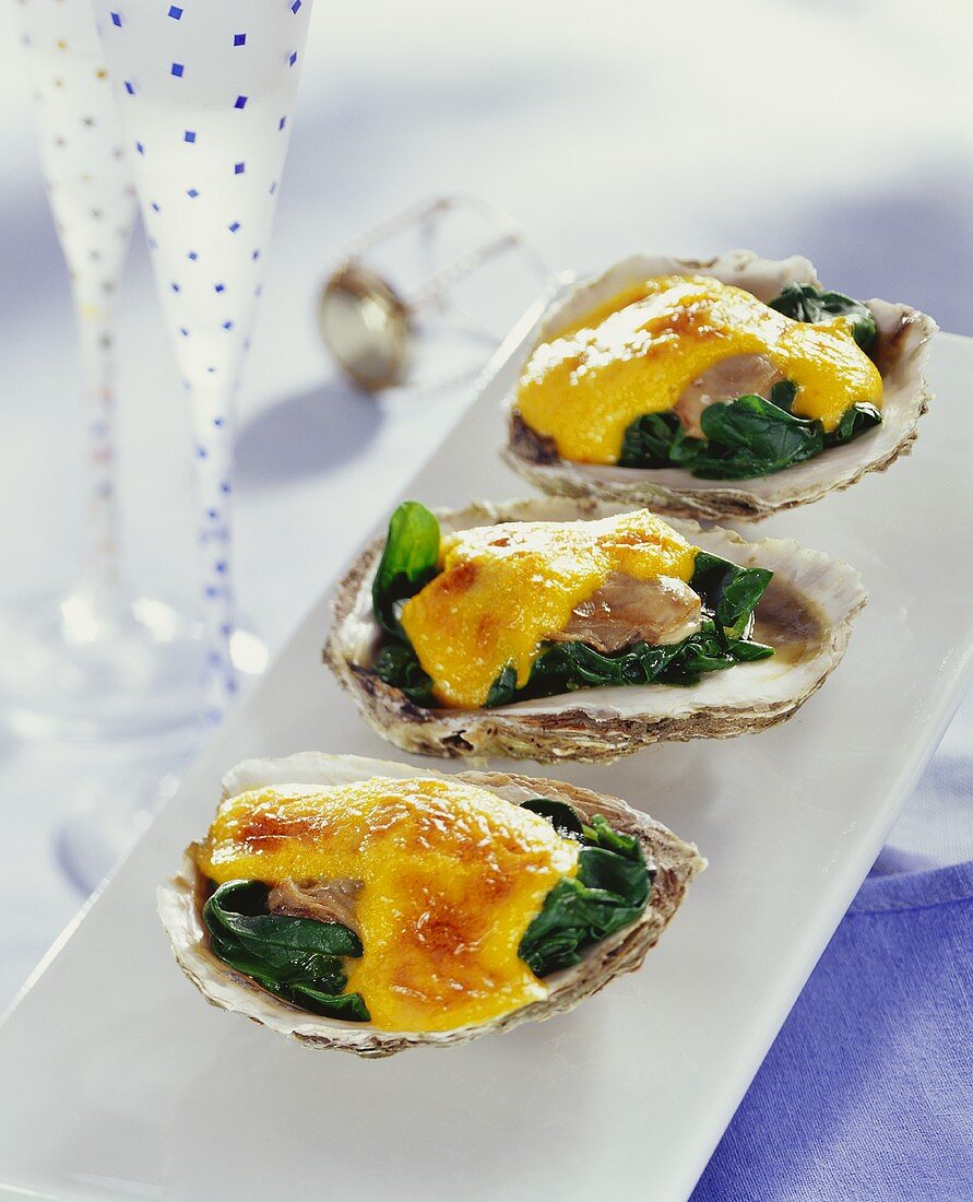 Oyster gratin with saffron and spinach