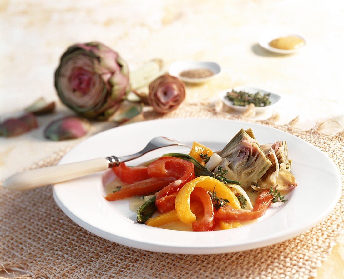Artichoke and pepper salad with thyme