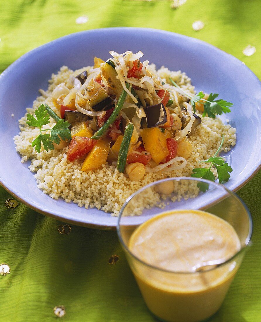 Couscous with vegetable and dip