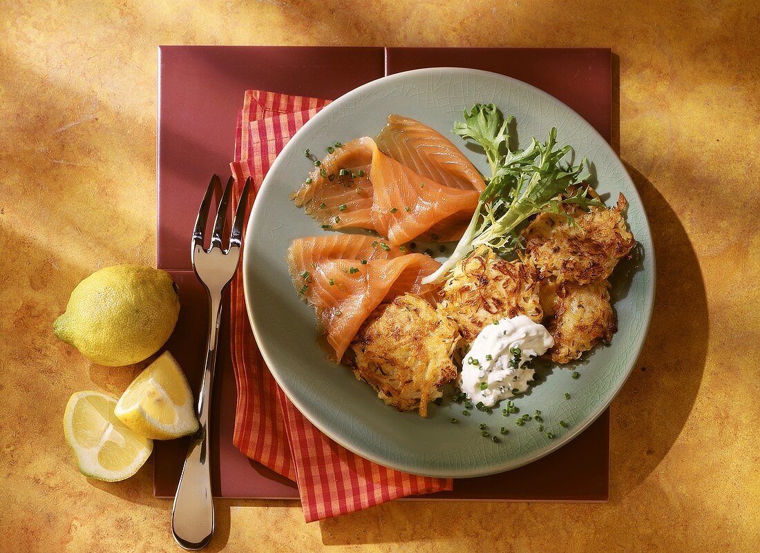 Sauerkraut patties with smoked salmon