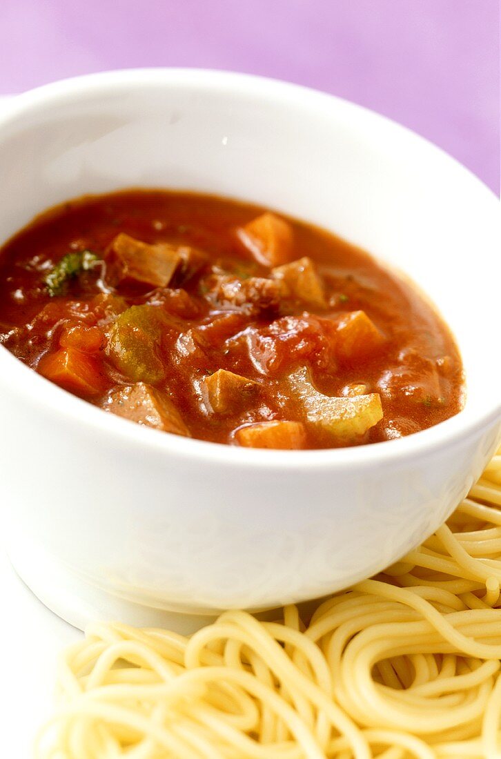 Ochsenschwanz-Sugo zu Spaghetti