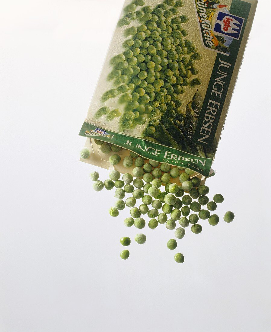 Iglo frozen peas falling out of packet