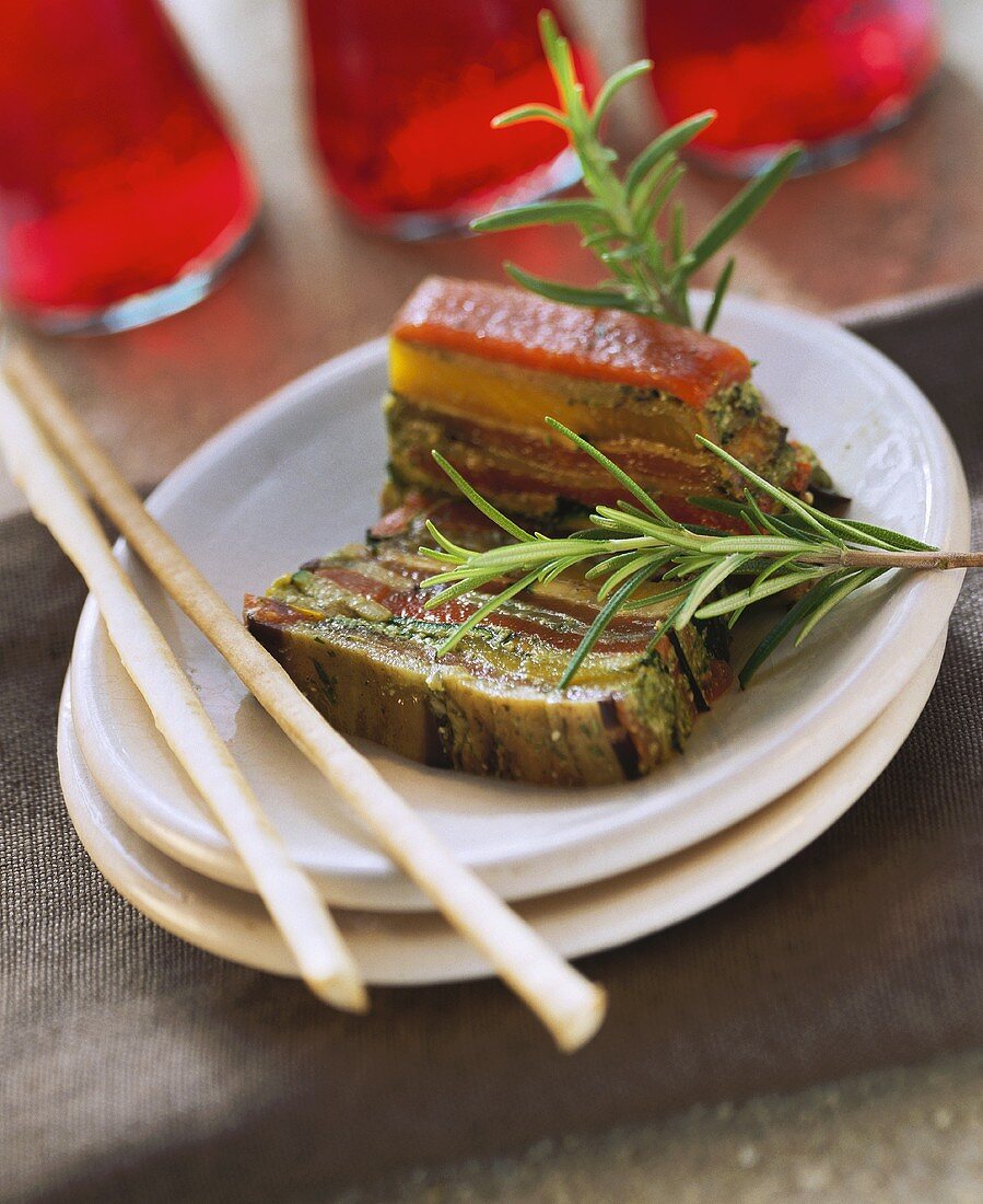 Terrina di peperone e pesto (Paprika-Pesto-Terrine)