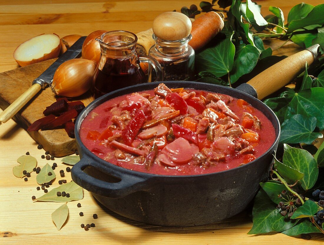 Wildschweinragout nach russischer Art