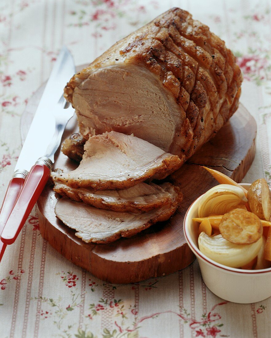 Tösstaler Sunntigsbroote: knuspriger Schweinebraten (Schweiz)