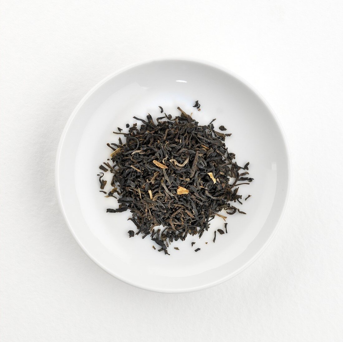 Jasmine tea (dry) on plate