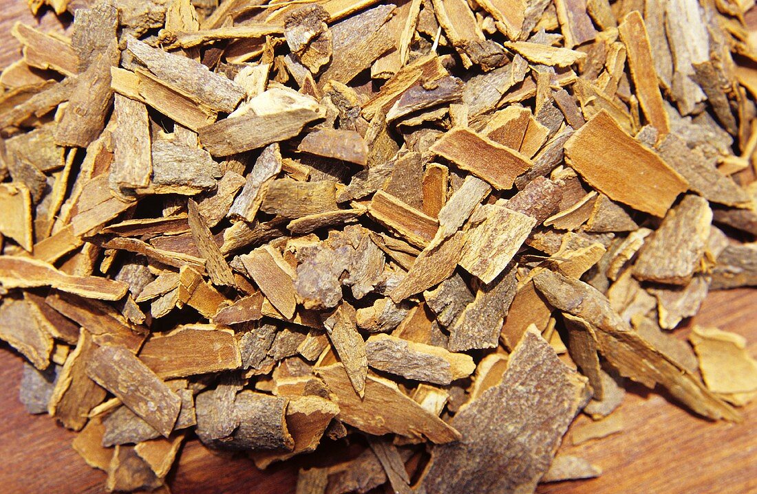 Pieces of Cassia bark