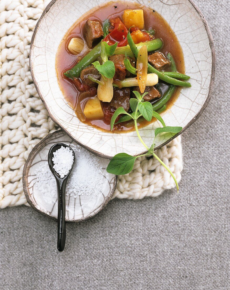 Lamb ragout with spring onions and green beans