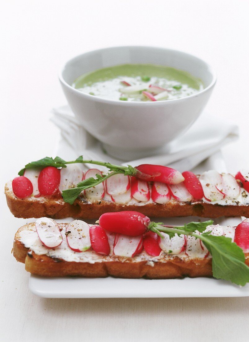 Cold pea soup with radish sandwich