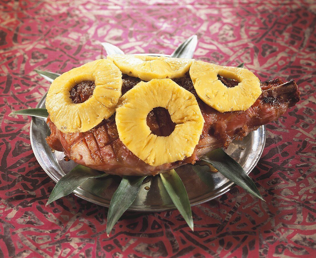 Roast ham with pineapple (Caribbean)