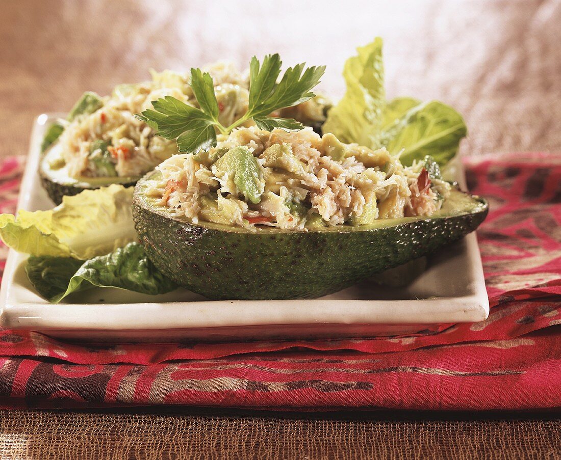 Avocado stuffed with crabmeat (Antilles)