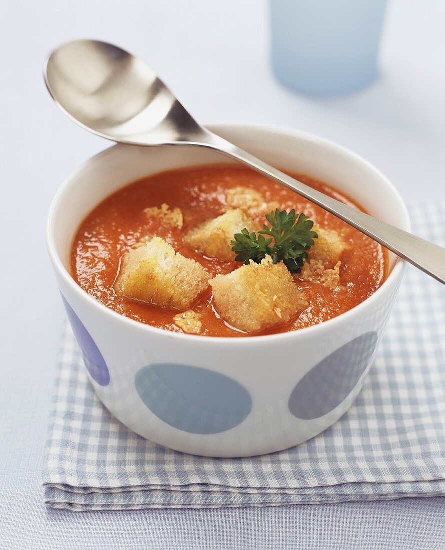 Tomato soup with croutons for children