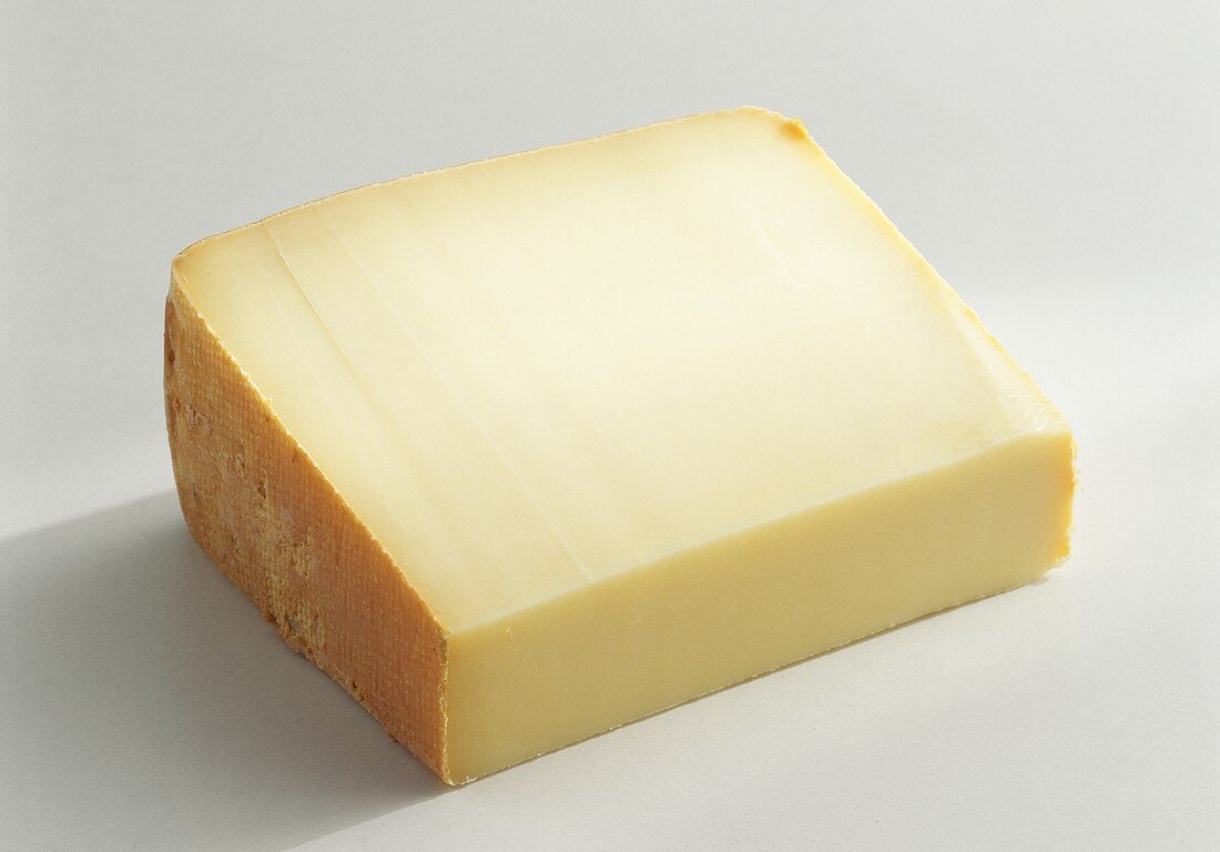 Tyroler Felsenkeller, hard cheese from Austria