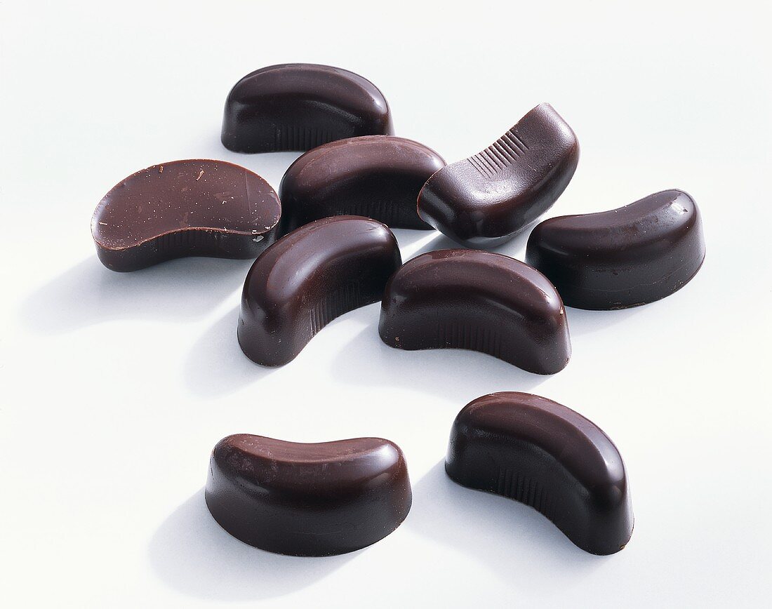 Chocolate brandy beans (chocolates filled with brandy)