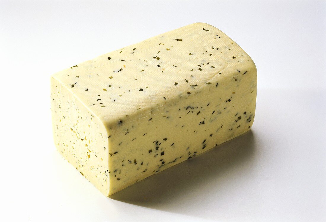 Ammerseer mit Kräutern (halbfester Schnittkäse)