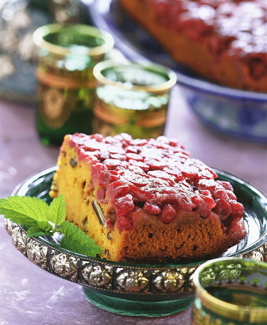 Pumpkin cake with cranberries