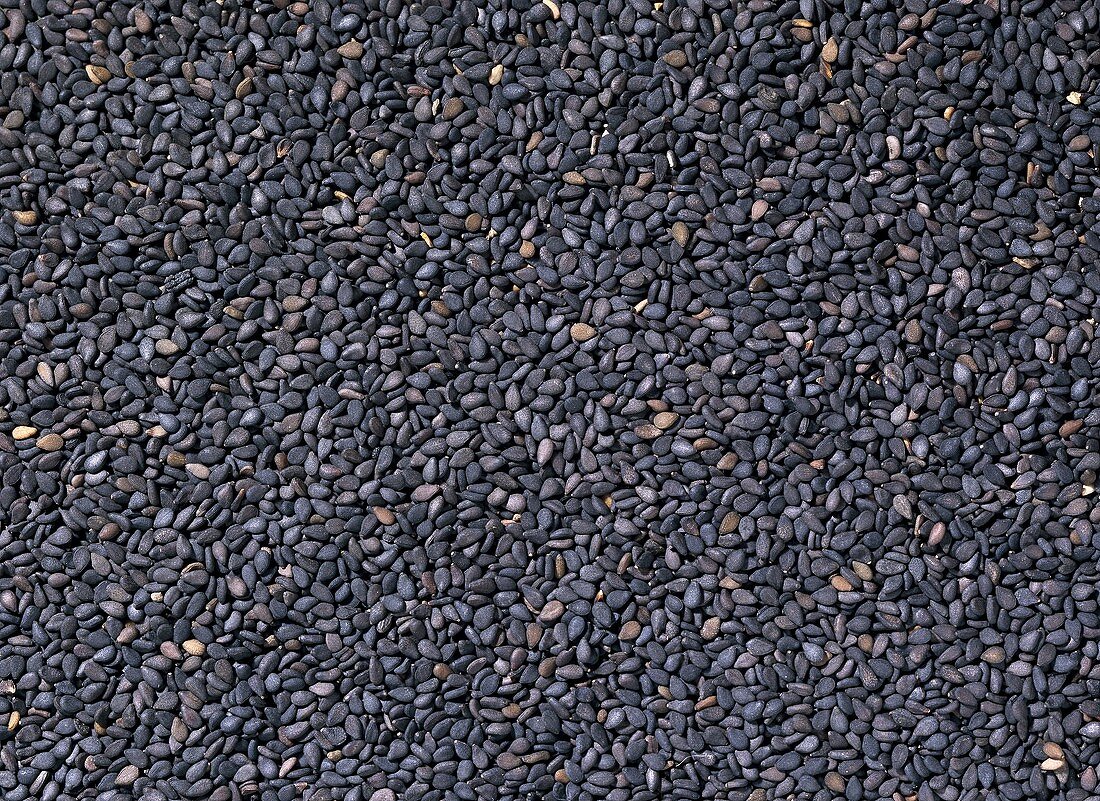 Schwarze Sesamsamen (bildfüllend)